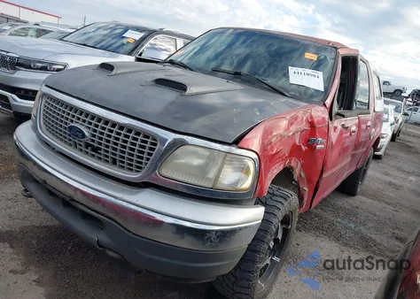2001 Ford F-150 King Ranch Edition/Lariat/Xlt from USA, damaged, VIN 1FTRW08L21KF14426
